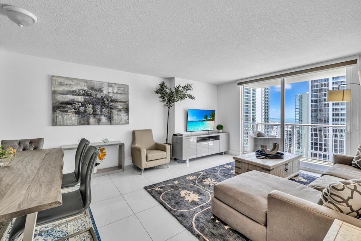 Spacious 1 Bed 1 Bth Brickell Ocean View Miami